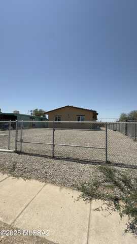 328 E 24th Street, Tucson, AZ 85713