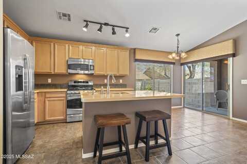2115 E Calle Gran Desierto, Tucson, AZ 85706