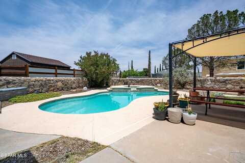 11873 OAK CROSSING Drive, El Paso, TX 79936