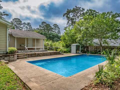 2008 TED HINES Drive, Tallahassee, FL 32308