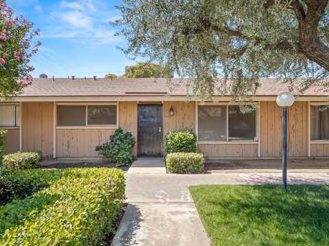 3725 N Fruit Avenue, Fresno, CA 93705