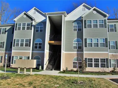 2606 Pennoak Way, Greensboro, NC 27407