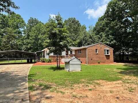 560 Hopkins Road, Kernersville, NC 27284