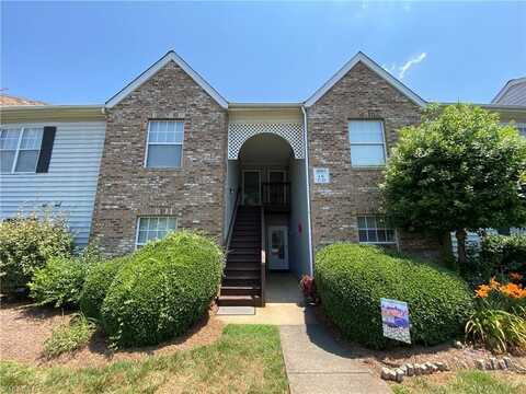 4001 Whirlaway Court, Clemmons, NC 27012