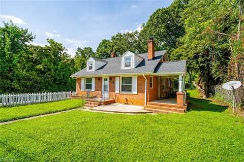 820 Moore Street, Reidsville, NC 27320