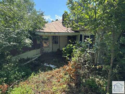 573 Warehouse Street, Bassett, VA 24055