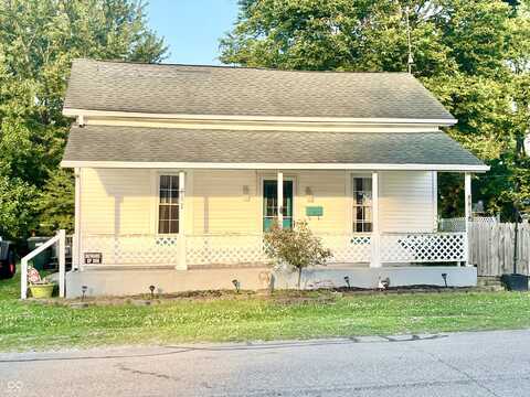 411 Elm Street, Hope, IN 47246