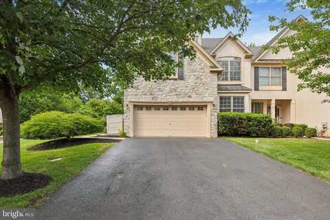 29 PENN CROSSING DR, EAST NORRITON, PA 19401