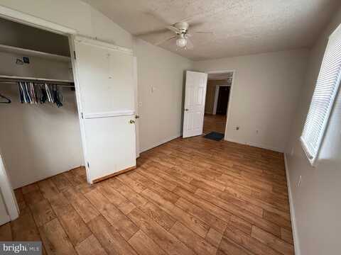 36 WATER STREET, PETERSBURG, WV 26847