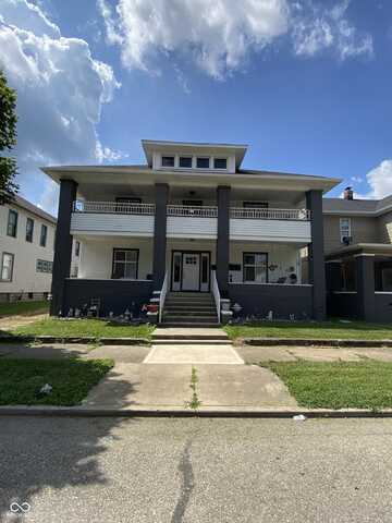 129 W Hendricks Street, Shelbyville, IN 46176