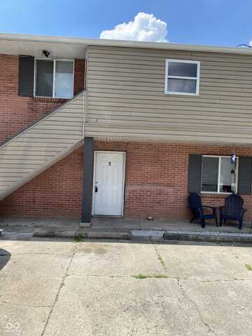 135 W Hendricks Street, Shelbyville, IN 46176