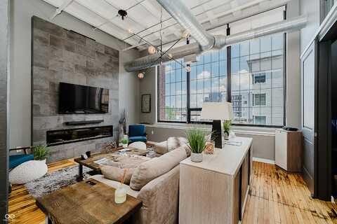 624 E Walnut Street, Indianapolis, IN 46204