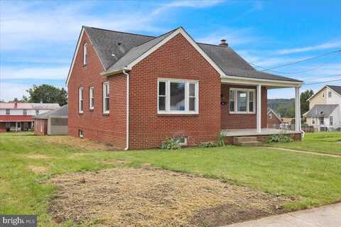 118 S 4TH STREET, SHOEMAKERSVILLE, PA 19555