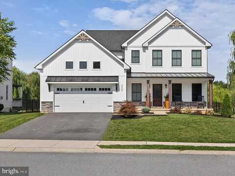 335 ROYAL HUNT WAY, LITITZ, PA 17543