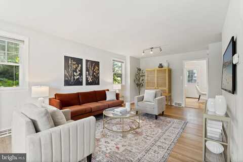 223 WINDSOR AVENUE, UPPER DARBY, PA 19082