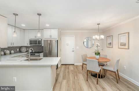 75 S REYNOLDS STREET, ALEXANDRIA, VA 22304