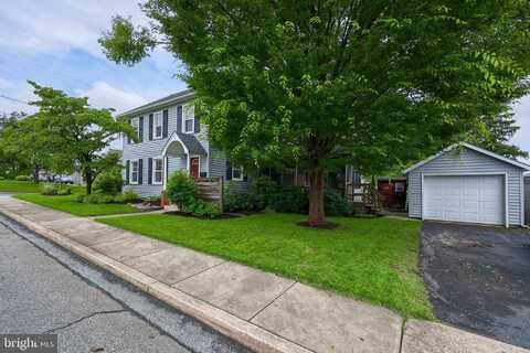 47 UNION AVENUE, NEW HOLLAND, PA 17557