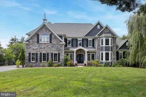 35 W PINE TREE DRIVE, BROOMALL, PA 19008