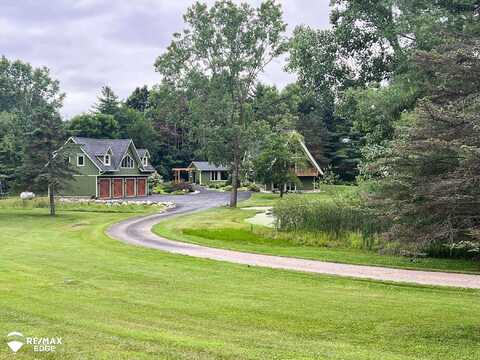 3078 Green Corners, Lapeer, MI 48446