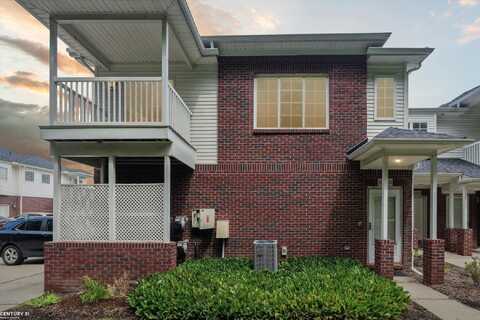 5283 Twin Oaks, Sterling Heights, MI 48314