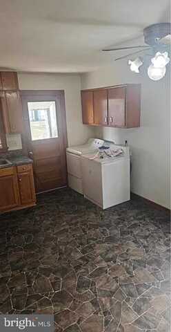 552 FRONT STREET, DANVILLE, PA 17821