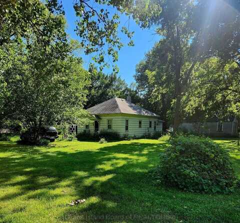 1502 13th Street, Central City, NE 68826