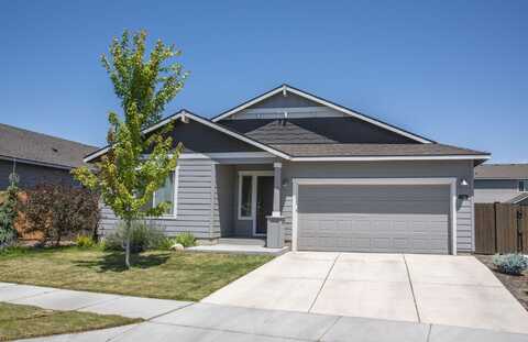 2395 SW Newberry Loop, Redmond, OR 97756