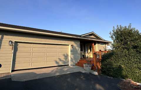 203 SE Crestview Lane, Madras, OR 97741