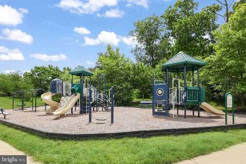 21016 COURTLAND VILLAGE DRIVE, LEESBURG, VA 20175