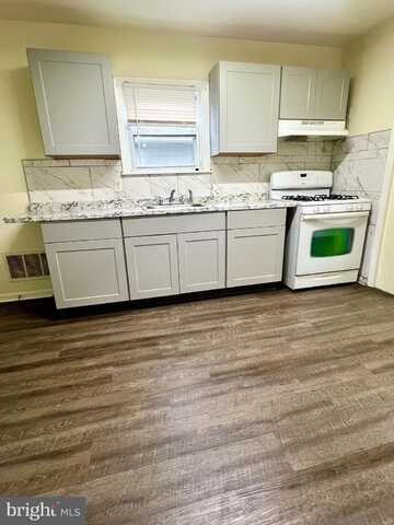 75 E BROWNING ROAD, BELLMAWR, NJ 08031