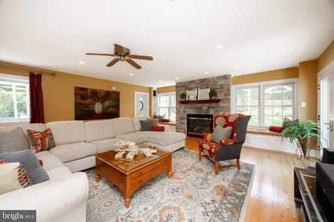 228 DEAN STREET, WEST CHESTER, PA 19382