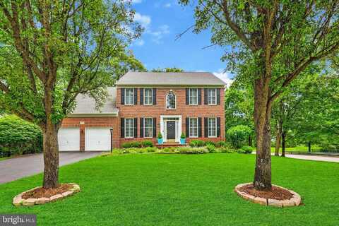 802 CASLA COURT SE, LEESBURG, VA 20175