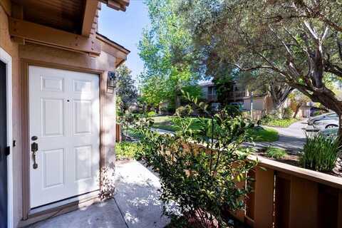 125 Connemara WAY 16, Sunnyvale, CA 94087