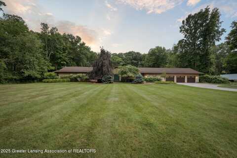 5723 Delta River Drive, Lansing, MI 48906