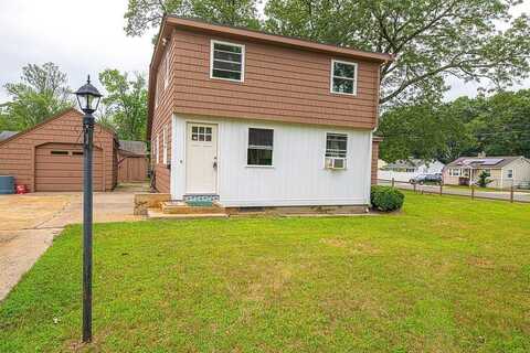 29 Crystal St, Lowell, MA 01852