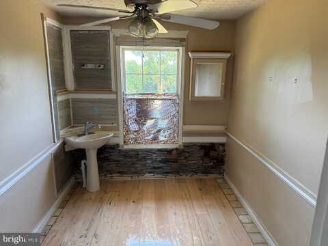 231 DERBY LANE, LOUISA, VA 23093