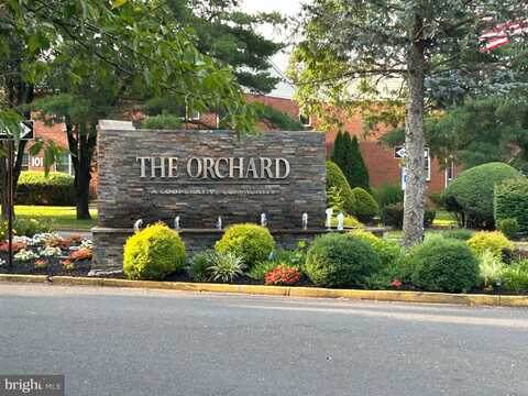 133 J THE ORCHARD, CRANBURY, NJ 08512