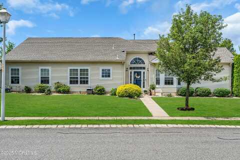 16 Vecchio Road, Manchester, NJ 08759