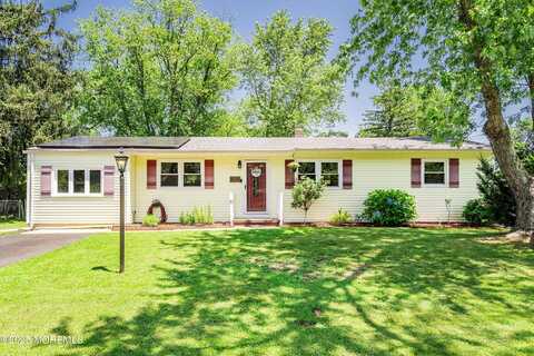 6 Redwood Road, Howell, NJ 07731