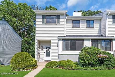 236 Clubhouse Drive, Middletown, NJ 07748