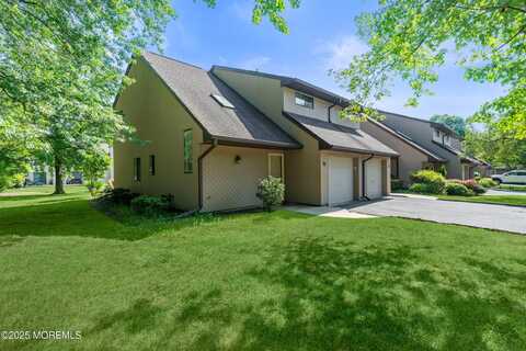 50 Lenape Trail, Tinton Falls, NJ 07724