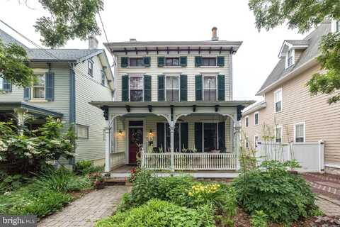 212 W COURT STREET, DOYLESTOWN, PA 18901