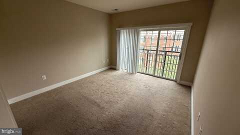 600 COMMODORE CT, PHILADELPHIA, PA 19146