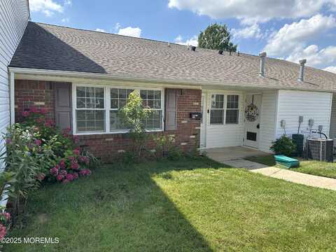 9 Maine Court, Matawan, NJ 07747