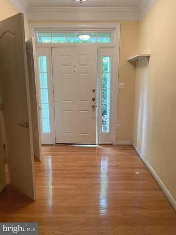 8077 SEBON DRIVE, VIENNA, VA 22180