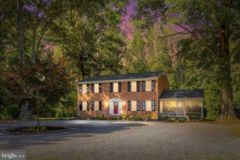 290 MONROE, MONTROSS, VA 22520