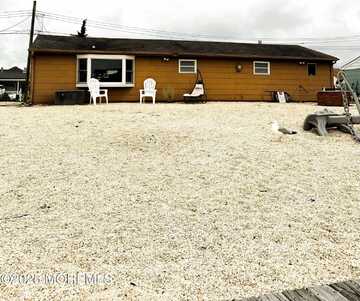 17 Davey Jones Way, Waretown, NJ 08758