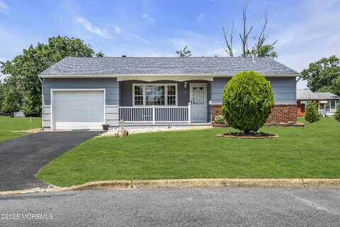 14 Woodbury Court, Toms River, NJ 08757