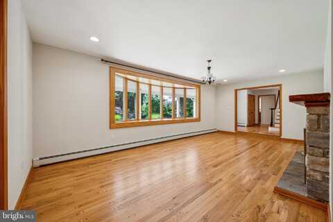 3574 GLEN WAY, HUNTINGDON VALLEY, PA 19006