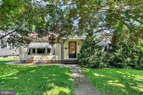 9 LAFAYETTE STREET, HANOVER, PA 17331